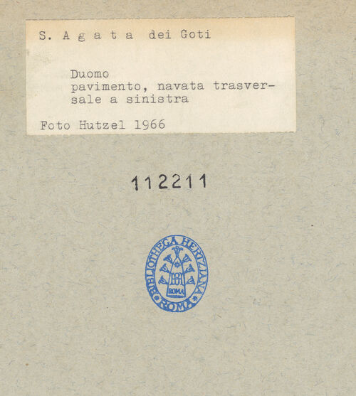 Rückseite von Hutzel, Max [https://www.deutsche-digitale-bibliothek.de/content/lizenzen/rv-ez/] Detail, Presbyterium, links, bh112211_recto. Foto: Hutzel, Max.