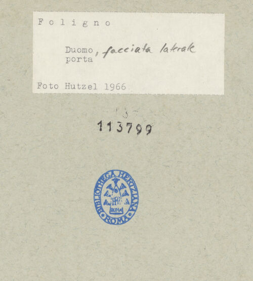 Rückseite von Getty Research Institute? [https://www.deutsche-digitale-bibliothek.de/content/lizenzen/rv-ez/] SeitenportalHeilige und Engel - Detail: untere Hälfte, bh113799_recto. Foto: Hutzel, Max.