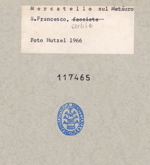 Rückseite von Hutzel, Max [https://www.deutsche-digitale-bibliothek.de/content/lizenzen/rv-ez/] San FrancescoAußenbau - Rechte Flanke, Campanile und Kloster, bh117465_recto. Foto: Hutzel, Max.