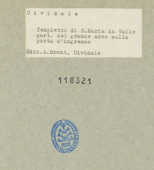 Rückseite von Edizione A. Bront, Cividale [https://www.deutsche-digitale-bibliothek.de/content/lizenzen/rv-ez/] Dekoration der WestwandUnterer Teil: Archivolte und Türsturz - Archivolte, Detail, bh118321_recto. Foto: Bront, A..