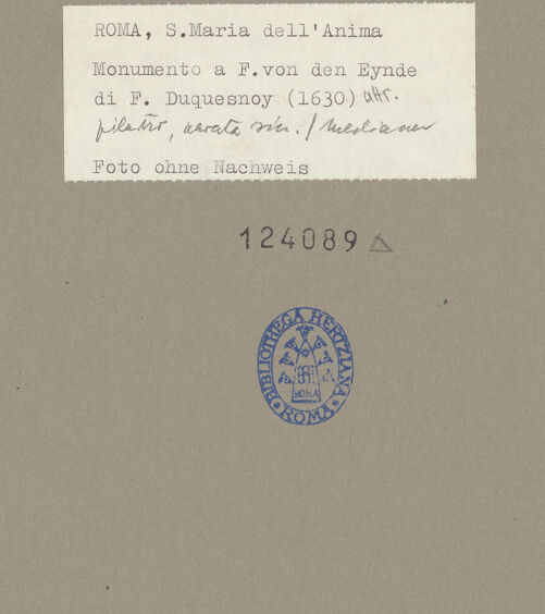 Rückseite von unbekannt [https://www.deutsche-digitale-bibliothek.de/content/lizenzen/rv-fz/] Grabmal für Ferdinand van den Eynde - Gesamtansicht, bh124089_recto. Foto.