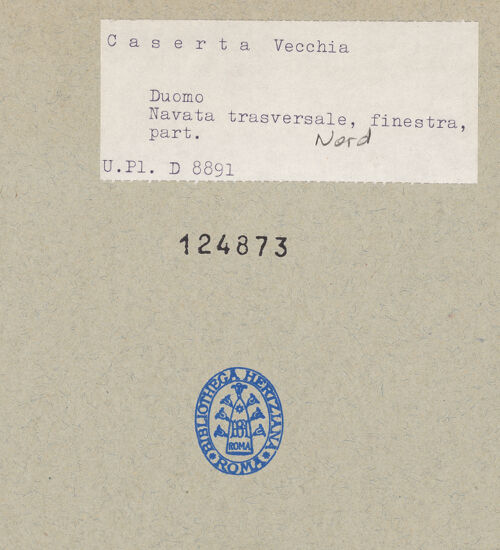 Rückseite von Bibliotheca Hertziana [https://www.deutsche-digitale-bibliothek.de/content/lizenzen/rv-fz/] DuomoNördlicher Querhausarm - Nordwand, oberes Fenster links, bh124873_recto. Foto.