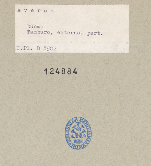 Rückseite von Bibliotheca Hertziana [https://www.deutsche-digitale-bibliothek.de/content/lizenzen/rv-fz/] Duomo - Kuppel, Arkade, Detail, bh124884_recto. Foto.