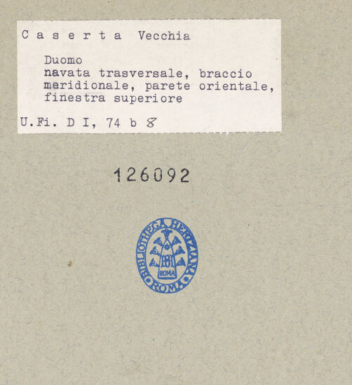 Rückseite von Bibliotheca Hertziana [https://www.deutsche-digitale-bibliothek.de/content/lizenzen/rv-fz/] DuomoSüdlicher Querhausarm - Ostwand, oberes Fenster, bh126092_recto. Foto: Mörsch.