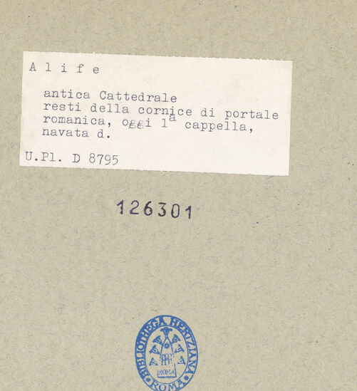 Rückseite von Bibliotheca Hertziana [https://www.deutsche-digitale-bibliothek.de/content/lizenzen/rv-fz/] Linke Konsole, bh126301_recto. Foto.