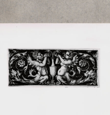 Rückseite von  [http://creativecommons.org/publicdomain/mark/1.0/] ... - , bh127985. Foto.