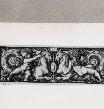 Rückseite von  [http://creativecommons.org/publicdomain/mark/1.0/] ... - , bh127995. Foto.