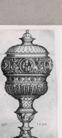 Rückseite von  [http://creativecommons.org/publicdomain/mark/1.0/] ... - , bh128000. Foto.