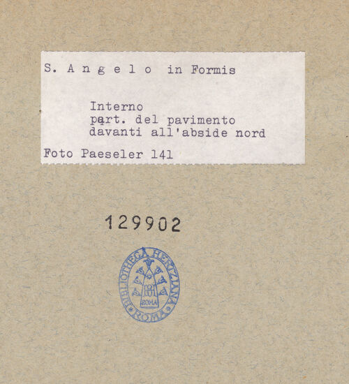 Rückseite von unbekannt [https://www.deutsche-digitale-bibliothek.de/content/lizenzen/rv-fz/] FußbodenMosaikfußboden in Cosmatenart - Opus sectile des nördlichen Seitenschiffs, nach Osten, bh129902_recto. Foto: Paeseler, Wilhelm.