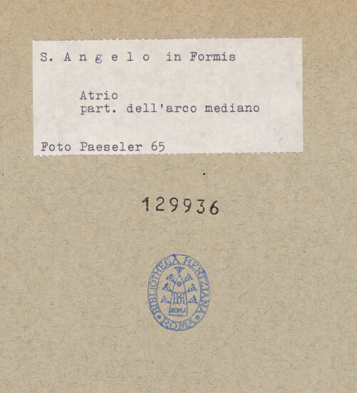 Rückseite von unbekannt [https://www.deutsche-digitale-bibliothek.de/content/lizenzen/rv-fz/] Konsole mit Akanthusblatt - Ansicht von Norden, bh129936_recto. Foto: Paeseler, Wilhelm.