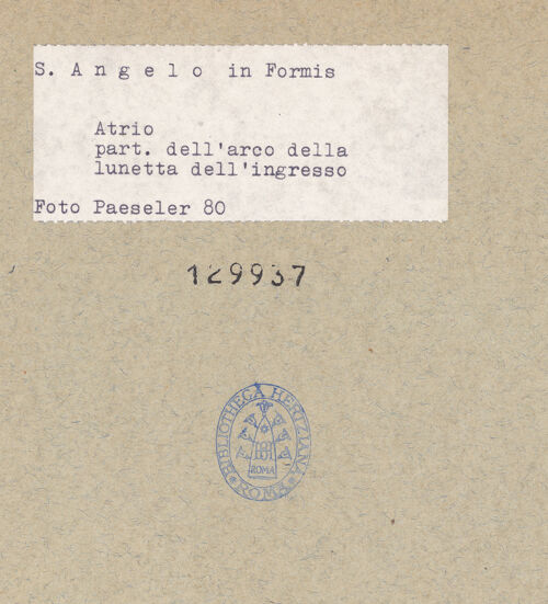 Rückseite von unbekannt [https://www.deutsche-digitale-bibliothek.de/content/lizenzen/rv-fz/] Portal - Detail: Konsole und Archivoltenansatz links, bh129937_recto. Foto: Paeseler, Wilhelm.