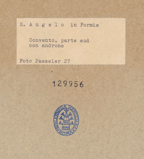 Rückseite von unbekannt [https://www.deutsche-digitale-bibliothek.de/content/lizenzen/rv-fz/] Ehemaliges Klostergebäude - Südlicher Bereich, Teilansicht mit dem Torbau (Rückseite des Arco di Diana), vom Campanile aus gesehen (von Norden), bh129956_recto. Foto: Paeseler, Wilhelm.