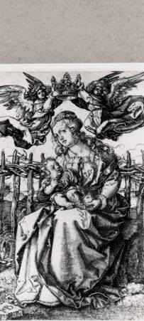 Rückseite von  [http://creativecommons.org/publicdomain/mark/1.0/] Die Jungfrau von zwei Engeln gekrönt - , bh130605. Foto.