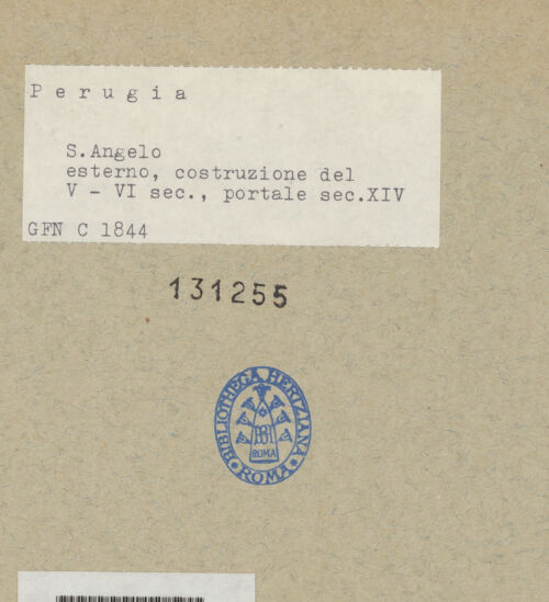 Rückseite von ICCD [https://www.deutsche-digitale-bibliothek.de/content/lizenzen/rv-ez/] Sant'Angelo - Ansicht von Süden mit Portal des 14. Jahrhunderts, bh131255_recto. Foto:  .