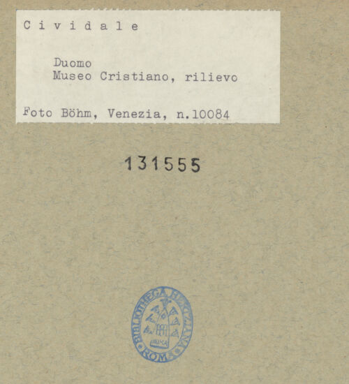 Rückseite von Böhm [https://www.deutsche-digitale-bibliothek.de/content/lizenzen/rv-ez/] Pilaster mit geometrischer Dekoration - Gesamtansicht, bh131555_recto. Foto: Böhm, Osvaldo.