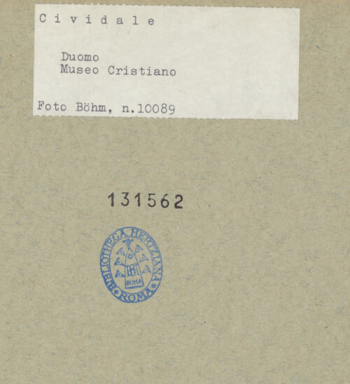 Rückseite von Böhm [https://www.deutsche-digitale-bibliothek.de/content/lizenzen/rv-ez/] Giebel eines Ziboriums - Gesamtansicht, bh131562_recto. Foto: Böhm, Osvaldo.