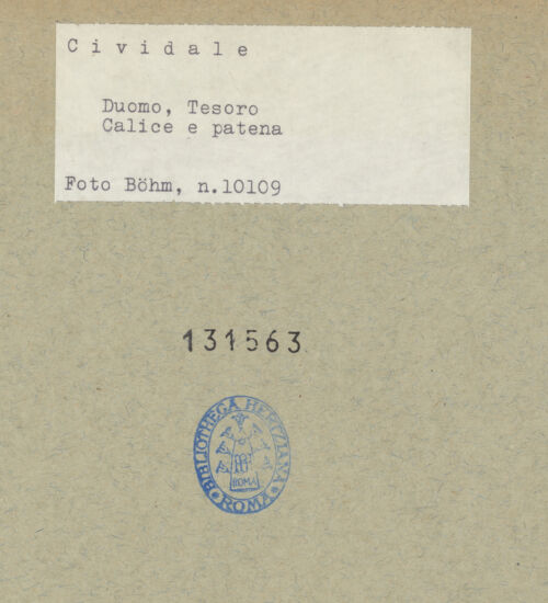 Rückseite von Böhm [https://www.deutsche-digitale-bibliothek.de/content/lizenzen/rv-ez/] Kelch mit Patene - Gesamtansicht, bh131563_recto. Foto: Böhm, Osvaldo.