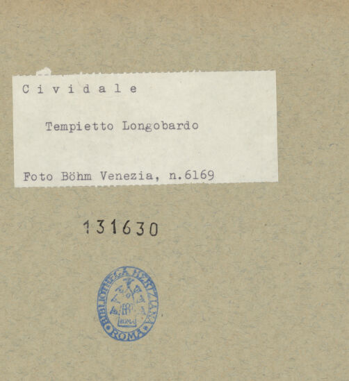 Rückseite von Böhm [https://www.deutsche-digitale-bibliothek.de/content/lizenzen/rv-ez/] Dekoration der WestwandOberer Teil: Sechs weibliche Heilige - Mittelteil, bh131630_recto. Foto: Böhm, Osvaldo.