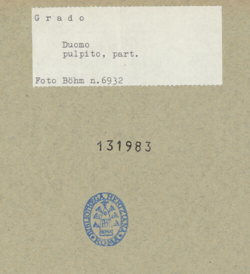 Rückseite von Böhm [https://www.deutsche-digitale-bibliothek.de/content/lizenzen/rv-ez/] Kanzel mit Evangelistensymbolen - Detail: Engel, bh131983_recto. Foto: Böhm, Osvaldo.