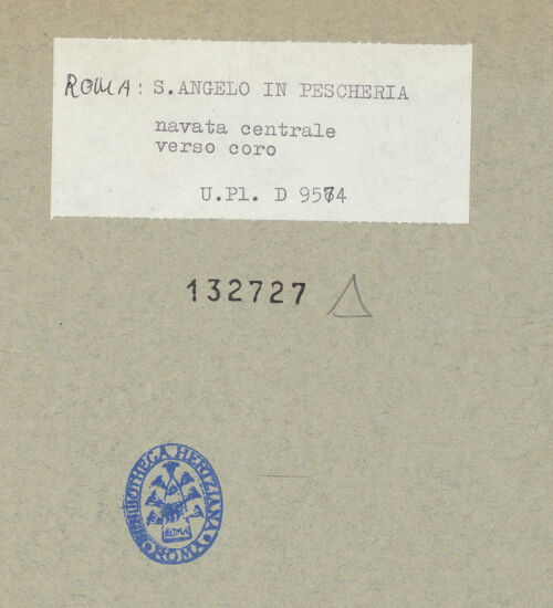 Rückseite von Bibliotheca Hertziana [https://www.deutsche-digitale-bibliothek.de/content/lizenzen/rv-fz/] Sant'Angelo in PescheriaLanghaus - Inneres zum Chor hin, bh132727_recto. Foto.