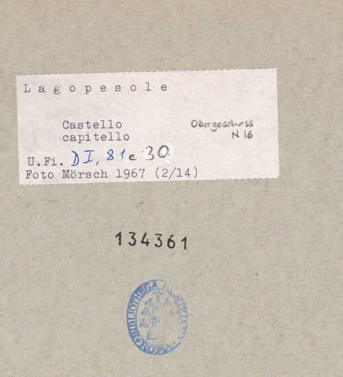 Rückseite von Bibliotheca Hertziana [https://www.deutsche-digitale-bibliothek.de/content/lizenzen/rv-fz/] KonsolenKnospenkonsole (Obergeschoss, Nordflügel, N16) - Frontalansicht, bh134361_recto. Foto: Mörsch.