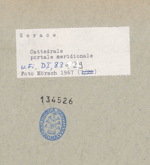 Rückseite von Bibliotheca Hertziana [https://www.deutsche-digitale-bibliothek.de/content/lizenzen/rv-fz/] Portal zur Kapelle des Heiligen Josef - Seitenansicht, bh134526_recto. Foto: Mörsch.