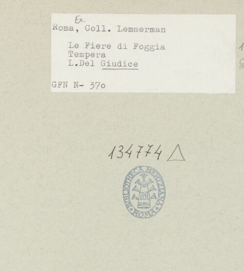 Rückseite von ICCD [https://rightsstatements.org/page/CNE/1.0/] Volkstrachten aus der Gegend von Castrovillari in Kalabrien (Markt in Foggia) - , bh134774_recto. Foto.