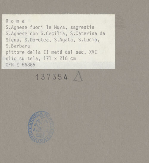 Rückseite von ICCD [https://www.deutsche-digitale-bibliothek.de/content/lizenzen/rv-ez/] Die heiligen Agnes, Cäcilia, Katherina von Siena, Dorothea, Agathe, Luzia und Barbara - , bh137354_recto. Foto.