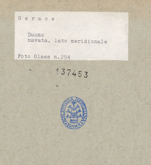 Rückseite von Glass, Dorothy [https://www.deutsche-digitale-bibliothek.de/content/lizenzen/rv-ez/] Cattedrale - Südarkade von Nordwesten, bh137453_recto. Foto: Glass, Dorothy.