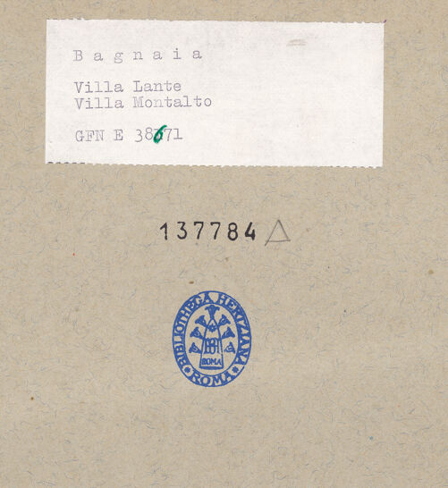 Rückseite von ICCD [https://www.deutsche-digitale-bibliothek.de/content/lizenzen/rv-ez/] Illusionistische Architekturen, Marinelandschaften und allegorische FigurenGroteskendekoration und illustionistische Volierenkuppeln - Detail: Volierenkuppel, bh137784_recto. Foto.