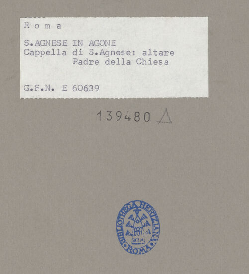 Rückseite von ICCD [https://www.deutsche-digitale-bibliothek.de/content/lizenzen/rv-ez/] Rahmendekoration mit Porträtmedaillons von Kirchenvätern im Profil - Detail: ein Kirchenvater, bh139480_recto. Foto.