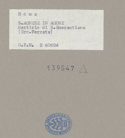 Rückseite von ICCD [https://www.deutsche-digitale-bibliothek.de/content/lizenzen/rv-ez/] Steinigung der heiligen Emerentiana als sie am Grab ihrer Halbschwester, der heiligen Agnes, predigt - Gesamtansicht, bh139547_recto. Foto.