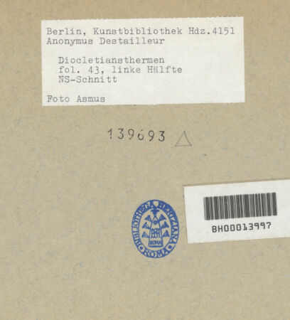 Rückseite von Kunstbibliothek [https://www.deutsche-digitale-bibliothek.de/content/lizenzen/rv-ez/] Codex Destailleur DDiocletians-Thermen: Schnitt durch mehrere Räume - linkes Teilblatt, bh139693_recto. Foto.