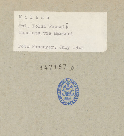 Rückseite von unbekannt [https://www.deutsche-digitale-bibliothek.de/content/lizenzen/rv-fz/] Palazzo Poldi Pezzoli - Ansicht nach den Bombentreffer, bh147167_recto. Foto: Pennoyer, A.S. (Captain).