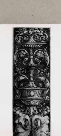 Rückseite von  [http://creativecommons.org/publicdomain/mark/1.0/] ... - , bh152296. Foto.