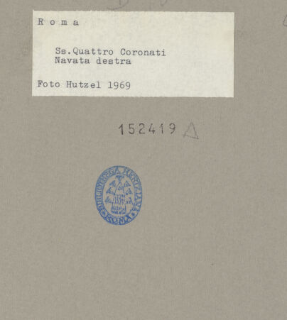 Rückseite von Hutzel, Max [https://www.deutsche-digitale-bibliothek.de/content/lizenzen/rv-ez/] Grabmal des Monsignor Luigi d'Aquino - Gesamtansicht, bh152419_recto. Foto: Hutzel, Max.