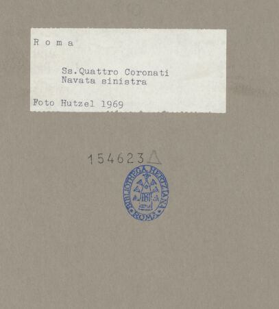 Rückseite von Hutzel, Max [https://www.deutsche-digitale-bibliothek.de/content/lizenzen/rv-ez/] Heiligenzyklus - Fresken im linken Seitenschiff, bh154623_recto. Foto: Hutzel, Max.