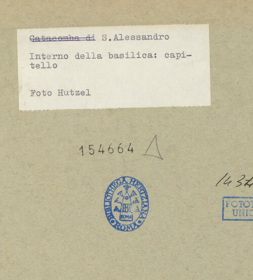 Rückseite von Hutzel, Max [https://www.deutsche-digitale-bibliothek.de/content/lizenzen/rv-ez/] Sant'Alessandro - Langhaus, Kapitell, bh154664_recto. Foto: Hutzel, Max.