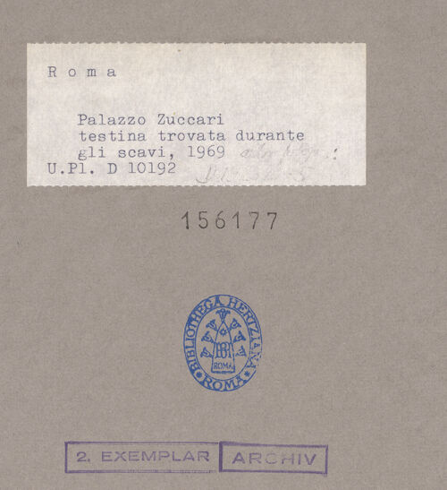 Rückseite von Bibliotheca Hertziana [https://www.deutsche-digitale-bibliothek.de/content/lizenzen/rv-fz/] Minerva - Profilansicht linke Seite, bh156177_recto. Foto.