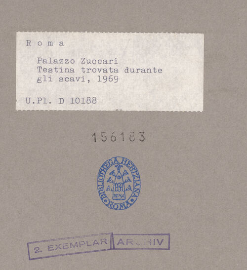 Rückseite von Bibliotheca Hertziana [https://www.deutsche-digitale-bibliothek.de/content/lizenzen/rv-fz/] Minerva - Schrägansicht von hinten, bh156183_recto. Foto.