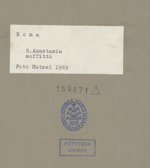 Rückseite von Hutzel, Max [https://www.deutsche-digitale-bibliothek.de/content/lizenzen/rv-ez/] Sant'Anastasia al Palatino - Decke und Obergaden, Detail (Richtung Chor), bh159871_recto. Foto: Hutzel, Max.