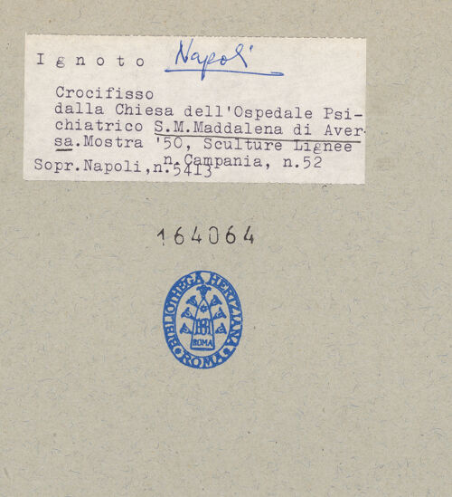 Rückseite von Sopr. BAS NA [https://www.deutsche-digitale-bibliothek.de/content/lizenzen/rv-ez/] Altarkreuz - Detail, Kopf, bh164064_recto. Foto.