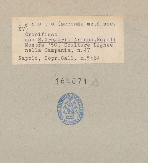 Rückseite von Soprintendenza Gallerie - Napoli [https://www.deutsche-digitale-bibliothek.de/content/lizenzen/rv-ez/] Gekreuzigter Christus mit Maria und Johannes zu beiden Seiten des Kreuzes - Detail des Kopfes Christi (1450/1470), bh164071_recto. Foto.