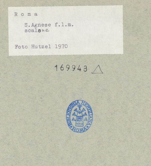 Rückseite von Hutzel, Max [https://www.deutsche-digitale-bibliothek.de/content/lizenzen/rv-fz/] Fresken im TreppenhausZwei Engel - linker Engel; Nahaufnahme, bh169948_recto. Foto: Hutzel, Max.