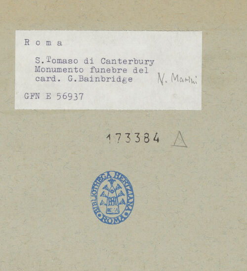 Rückseite von ICCD [https://www.deutsche-digitale-bibliothek.de/content/lizenzen/rv-ez/] Grabmal des Kardinals Christopher Bainbridge - Detail: Füße und Inschrift, bh173384_recto. Foto.