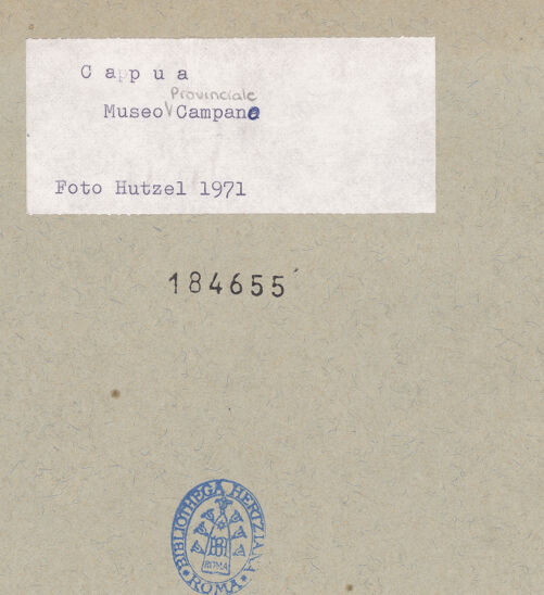 Rückseite von Hutzel, Max [https://www.deutsche-digitale-bibliothek.de/content/lizenzen/rv-ez/] Platten mit Dekoration - Gesamtansicht, bh184655_recto. Foto: Hutzel, Max.