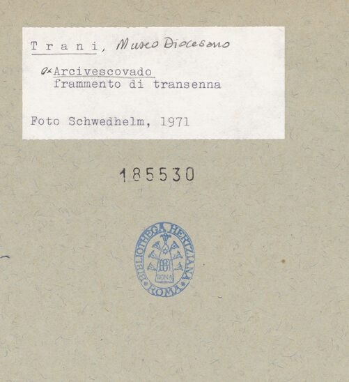 Rückseite von Schwedhelm, Sabine [https://www.deutsche-digitale-bibliothek.de/content/lizenzen/rv-ez/] Reliefplatte mit Drache - Gesamtansicht, bh185530_recto. Foto: Schwedhelm, Sabine.