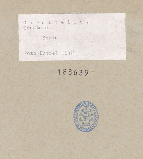 Rückseite von Hutzel, Max [https://www.deutsche-digitale-bibliothek.de/content/lizenzen/rv-ez/] Dekoration - Detail, Stilleben, bh188639_recto. Foto: Hutzel, Max.