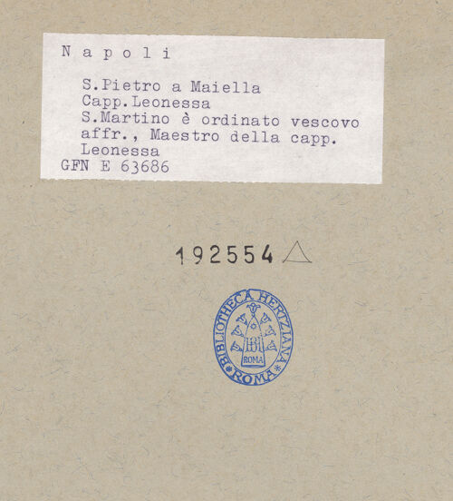 Rückseite von ICCD [https://www.deutsche-digitale-bibliothek.de/content/lizenzen/rv-ez/] Szenen aus dem Leben des heiligen MartinDer heilige Martin wird zum Bischof geweiht - Detail: Geistliche, bh192554_recto. Foto.