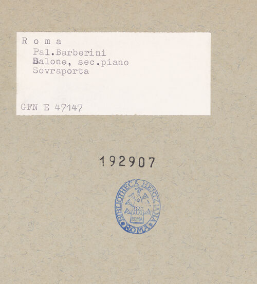 Rückseite von GFN [https://www.deutsche-digitale-bibliothek.de/content/lizenzen/rv-ez/] Tür mit Landschaftsdarstellungen und FigurenPalazzo BarberiniLandschaft mit Ruine, Figuren, dahinter ruhige See mit Schiffen - , bh192907_recto. Foto.